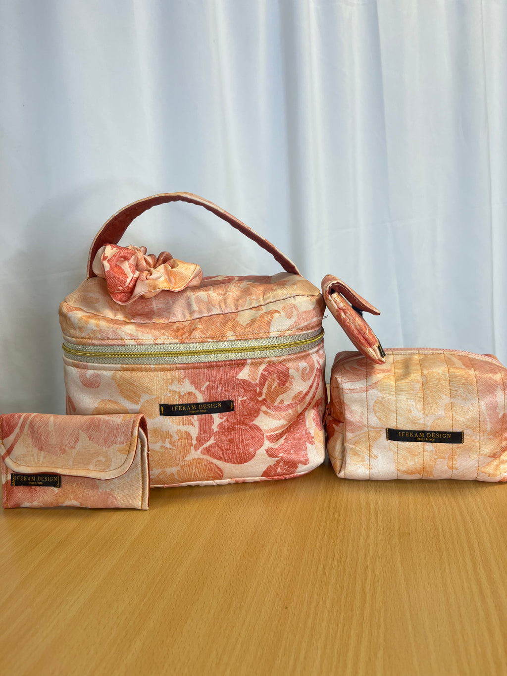 Pochette de toilette