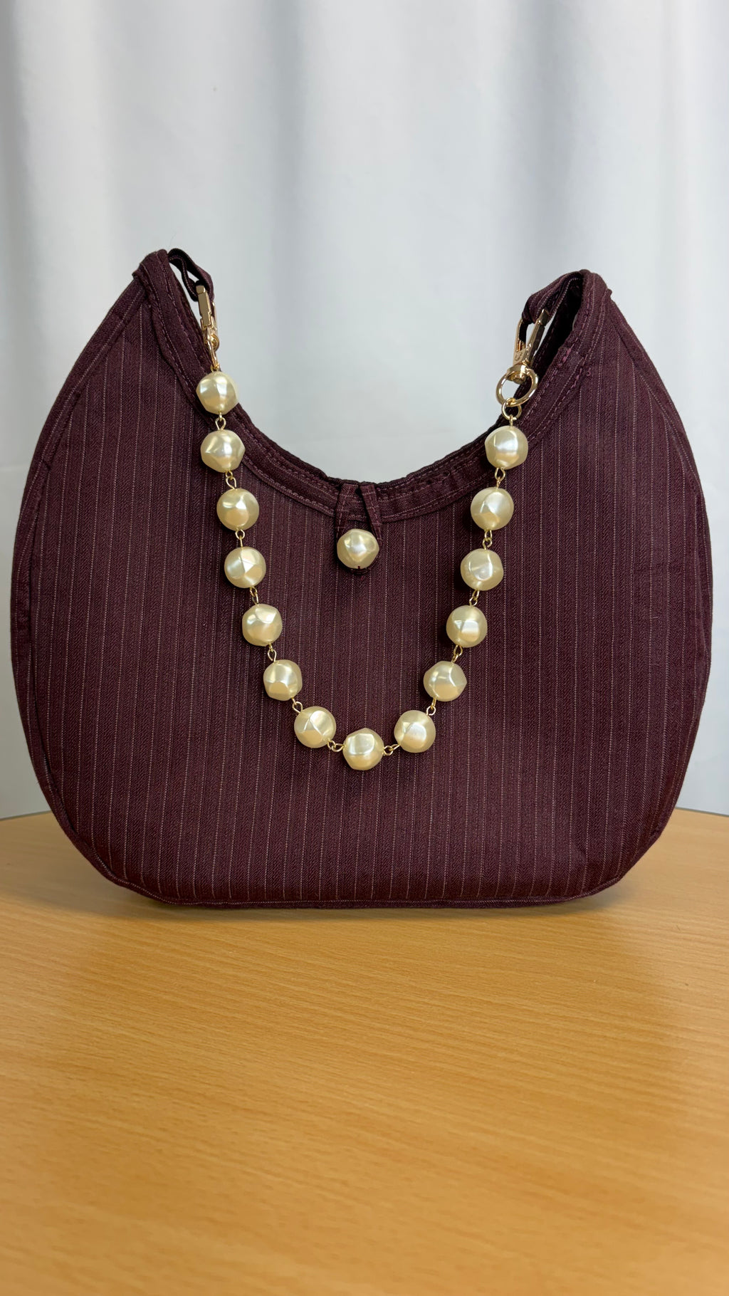 Sac à main bordeaux avec anse perles
