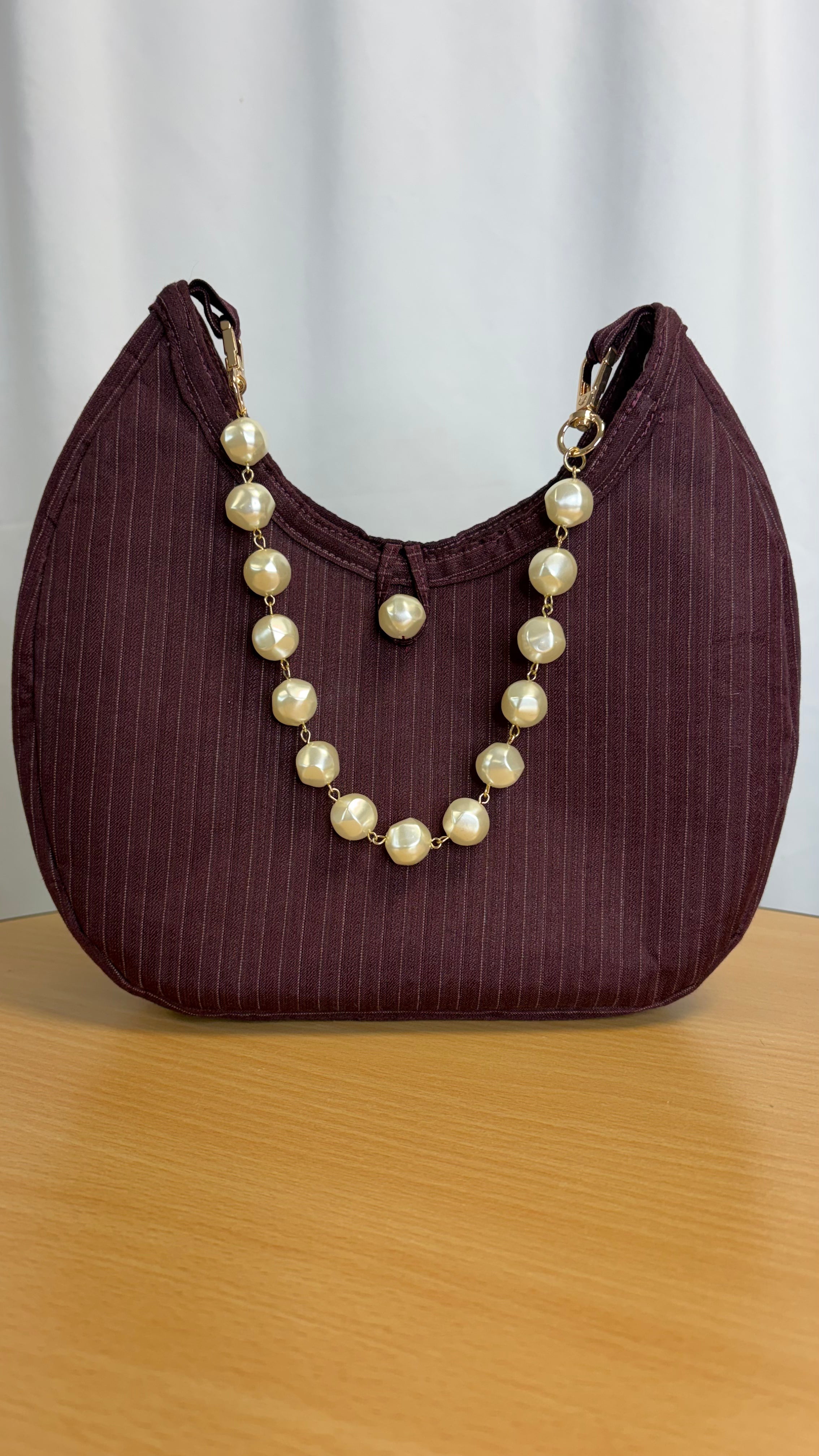 Sac à main bordeaux avec anse perles