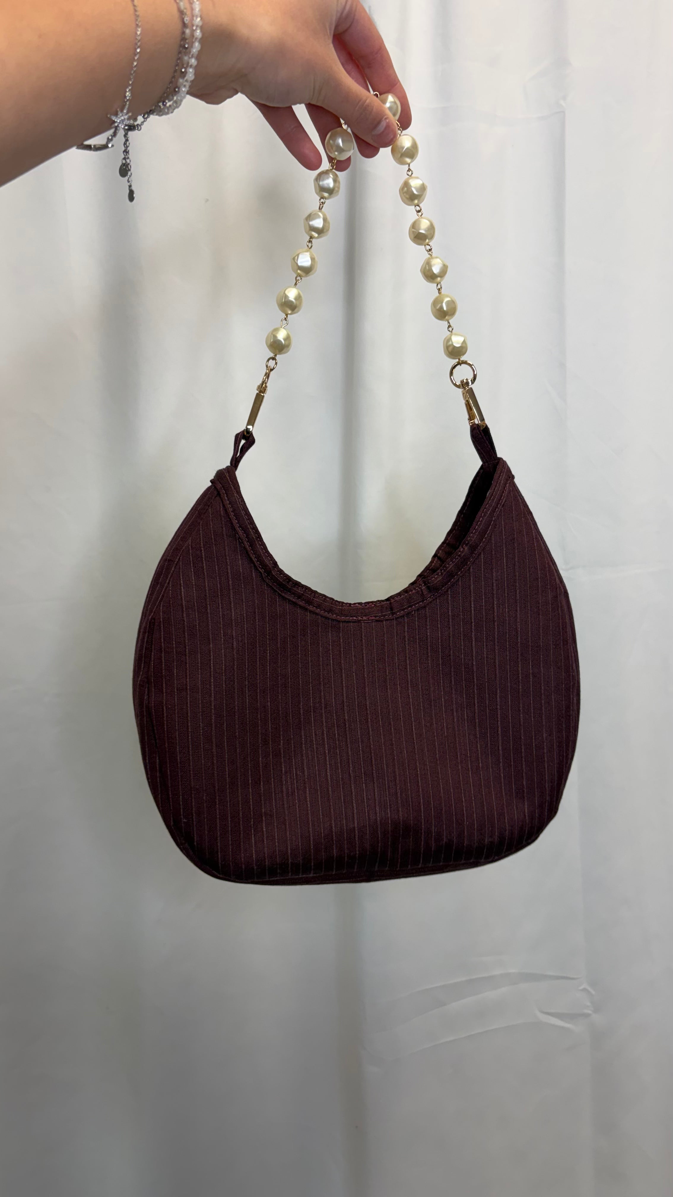 Sac à main bordeaux avec anse perles