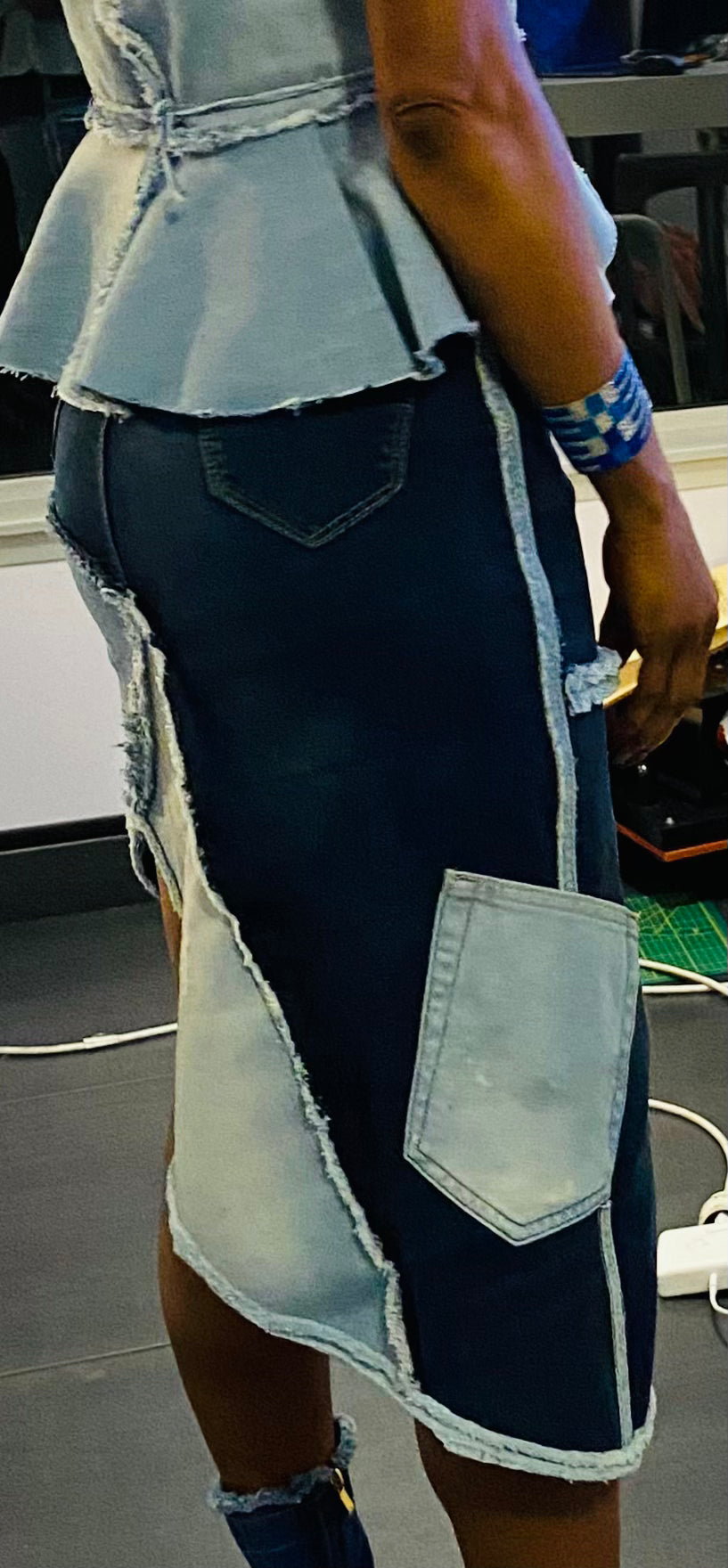 Distressed 4blue jeans skirt